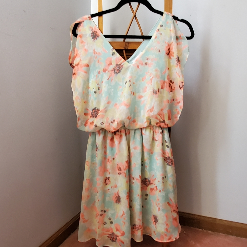 Never worn beautiful sundress